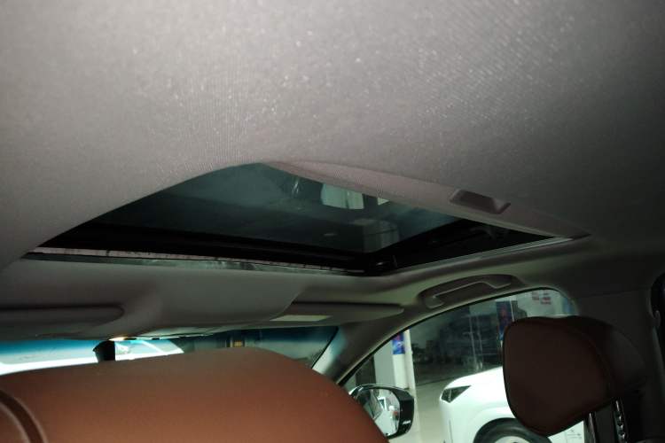 Used Acura CDX 2016 1.5T Two-Wheel Drive Deluxe Edition
