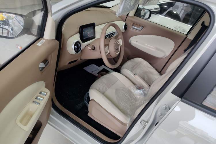 Used Wuling Hongguang MINIEV 2025 Four-Door Version Advanced Edition