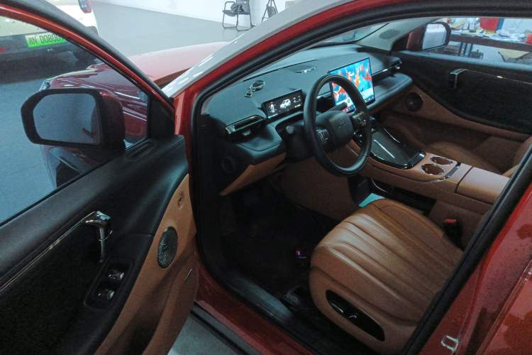 Used AION V 2024 Aion Tyrannosaurus 650 LiDAR Edition