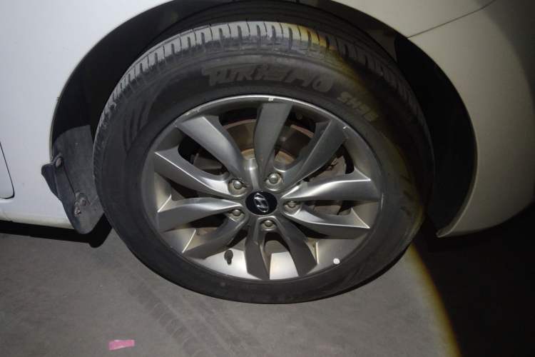 Used Hyundai Elantra (5th Generation / Langdong) 2016 1.6L Manual Fashion Edition
