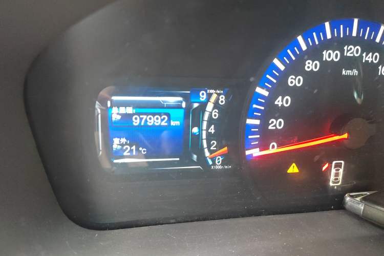 Used BYD G6 2013 1.5TI Manual Luxury Model