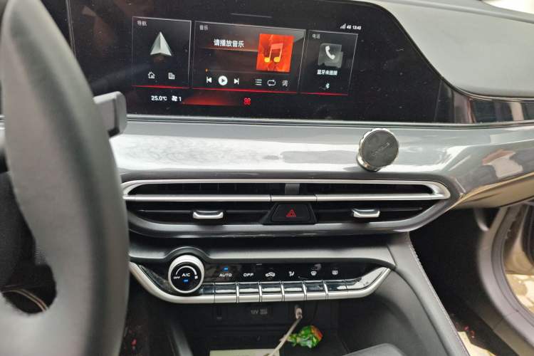 Used Changan Eado 2020 PLUS Blue Whale NE 1.4T GDI DCT Prestige Model
