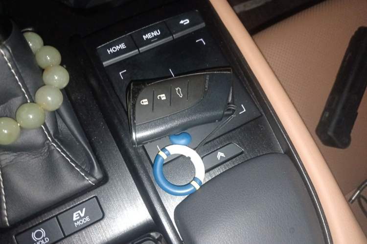 Used Lexus ES 2018 300h Premier Edition China V Standard
