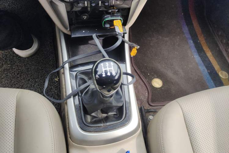 Used Changan Eado 2013 1.6L Manual Luxury Model China V Standard