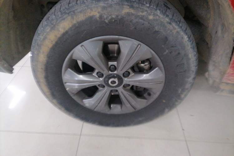 Used Great Wall Poer 2023 2.0T Commercial Version Automatic Diesel 4x4 Elite Long-Box GW4D20M Left Front Wheel Hub