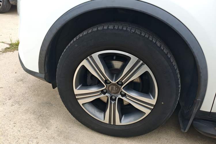 Used BYD Tang 2018 2.0T Automatic SmartConnect Luxury 7-Seater China V Emission Standard