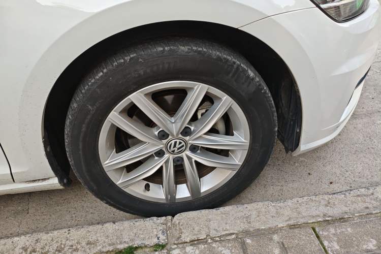 Used Volkswagen Golf 2018 230TSI Automatic Comfort Model

