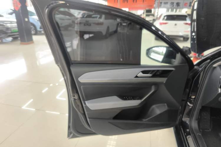 Used Volkswagen Lavida 2024 300TSI DSG Full-Comfort Edition