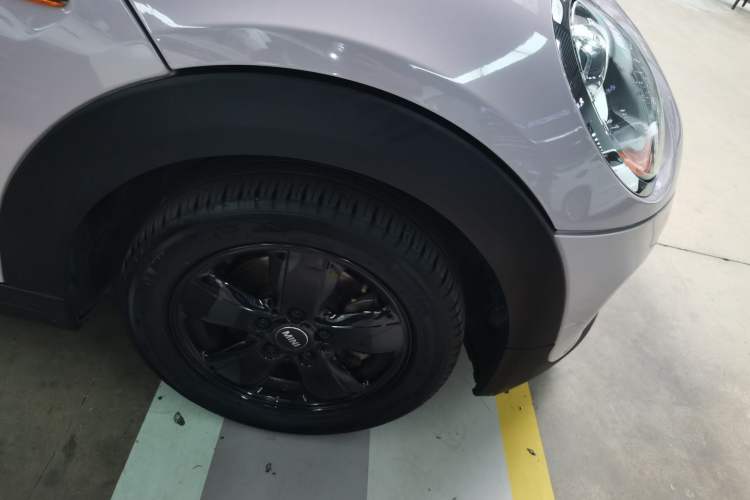 Used MINI 2014 1.2T ONE Right Front Wheel Hub