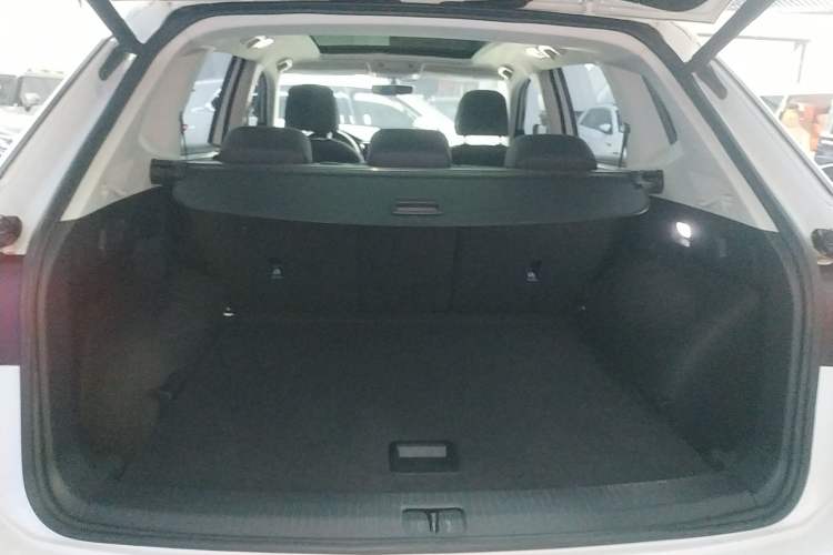 Used Volkswagen Tayron 2022 280TSI Two-Wheel Drive Luxury Smart Connectivity Version Trunk