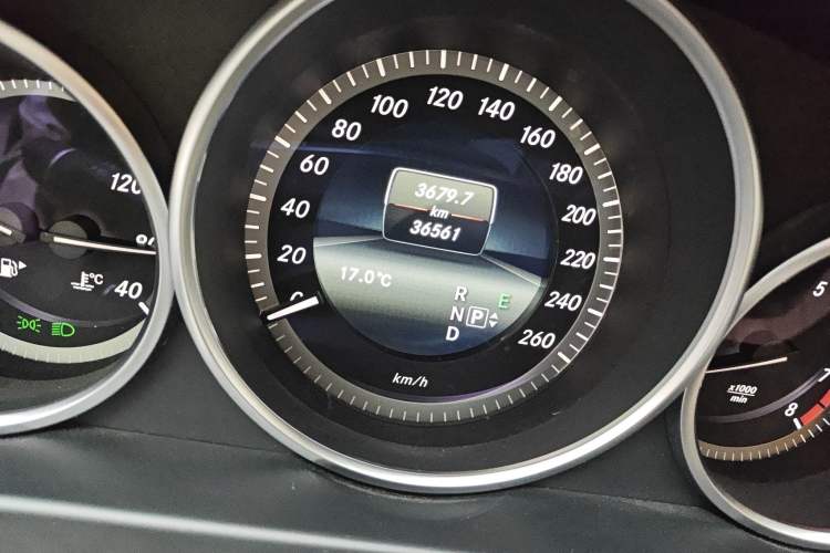 Used Mercedes-Benz E-Class 2015 E 200 L
