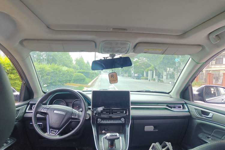 Used Haval M6 2021 PLUS 1.5T DCT Luxury Smart Connectivity Model
