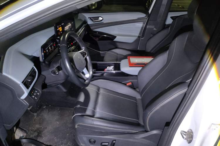 Used Volkswagen ID.4 X 2023 Pure Smart Edition Left Front Seat