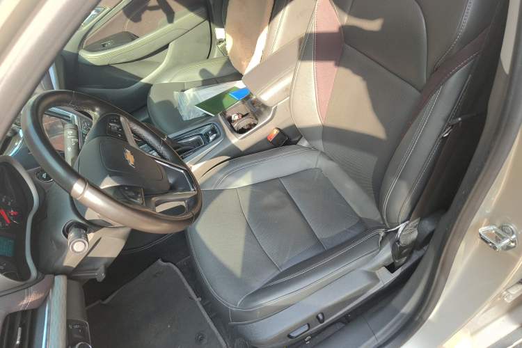 Used Chevrolet Malibu 2018 530T Automatic Luxury Edition Left Front Seat