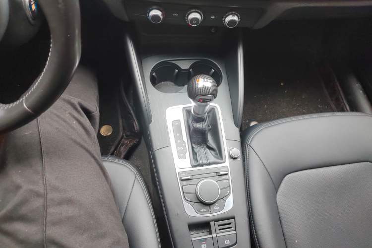 Used Audi A3 2016 Limousine 35 TFSI Prestige Edition