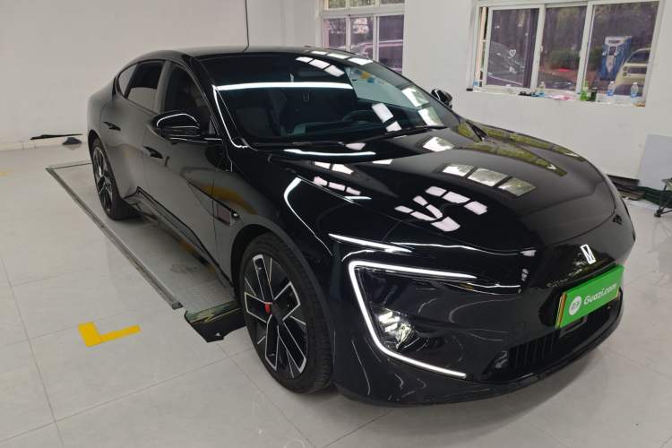 Used Avatr 12 2023 650 Three-Laser Four-Wheel Drive Performance Edition Front Right 45 Deg