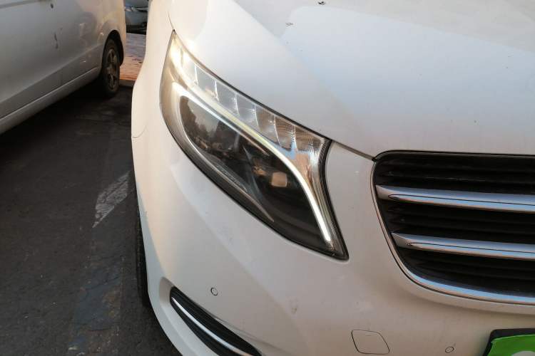 Used Mercedes-Benz V-Class 2016 V 260 L Prestige Extended Edition
