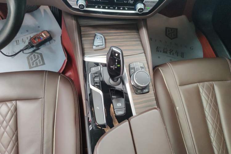 Used BMW 5 Series 2019 Facelifted 530Li Leading Edition Luxury Package