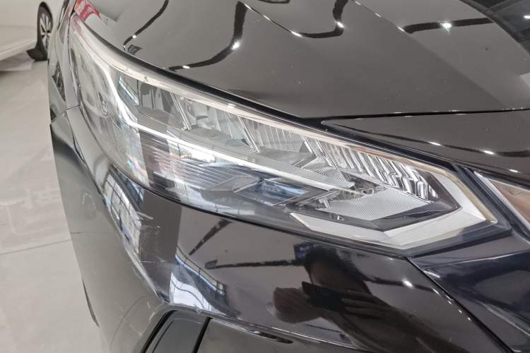 Used Nissan Sylphy 2021 1.6L XL CVT Enjoyment Edition Right Front Headlight