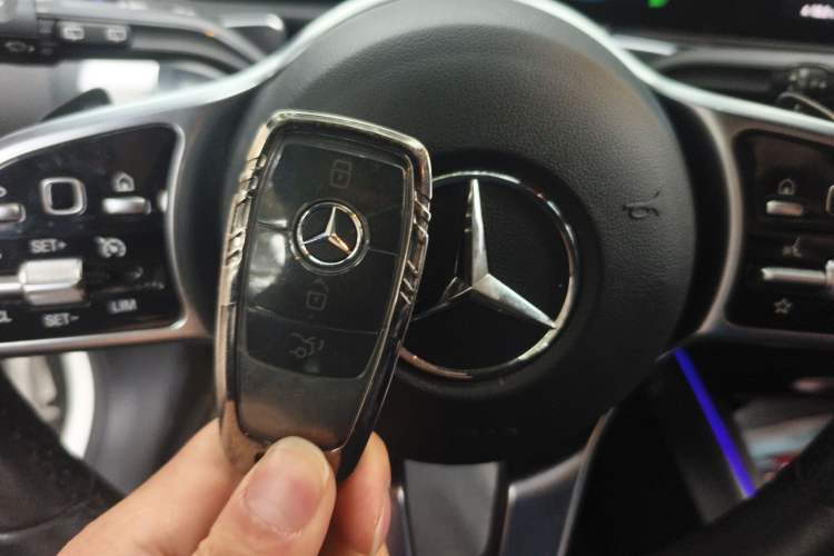 Used Mercedes-Benz GLB 2020 Facelift GLB 200 Fashion Edition
