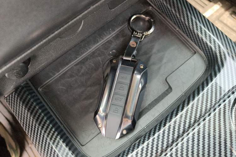 Used Tank 300 2021 City Edition 2.0T—Truly Stylish Vehicle Key