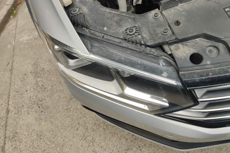 Used Volkswagen C-TREK 2017 230TSI DSG Comfort Version
