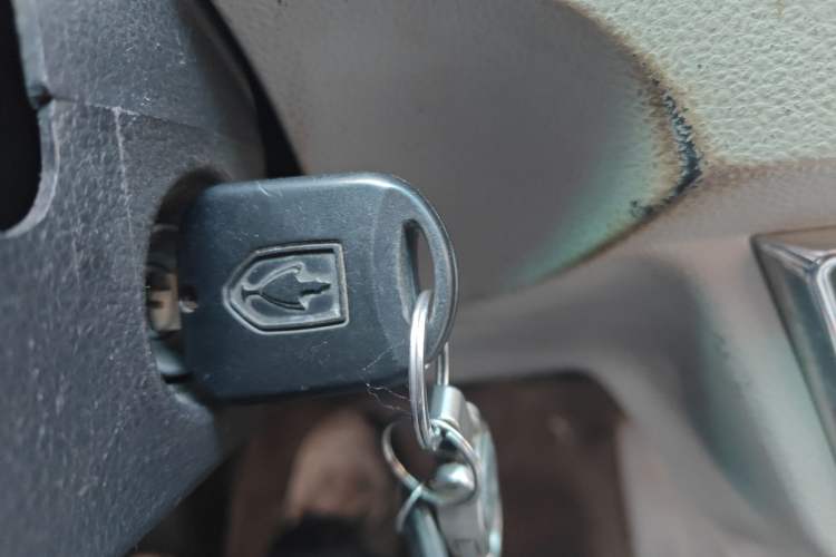 Used Jinbei New Hiace S 2018 1.5L Wealth Edition DLCG14 Vehicle Key