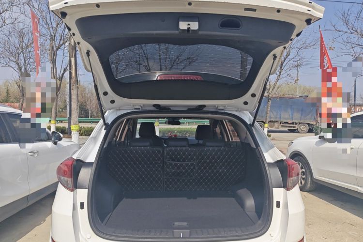 Used Hyundai Tucson 2015 1.6T Dual-Clutch Two-Wheel-Drive Smart Model Trunk