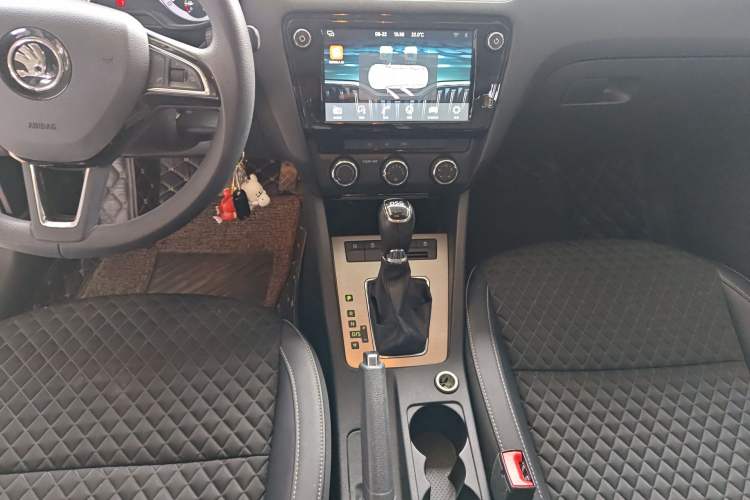 Used Skoda Octavia 2019 TSI230 DSG Luxury Edition