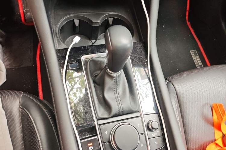 Used Mazda 3 Axela 2020 2.0L Automatic Zhiya Edition Gear Lever