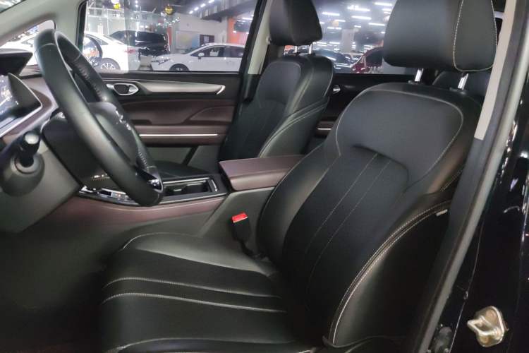 Used GAC Trumpchi M6 2021 PRO 270T DCT Luxury Edition
