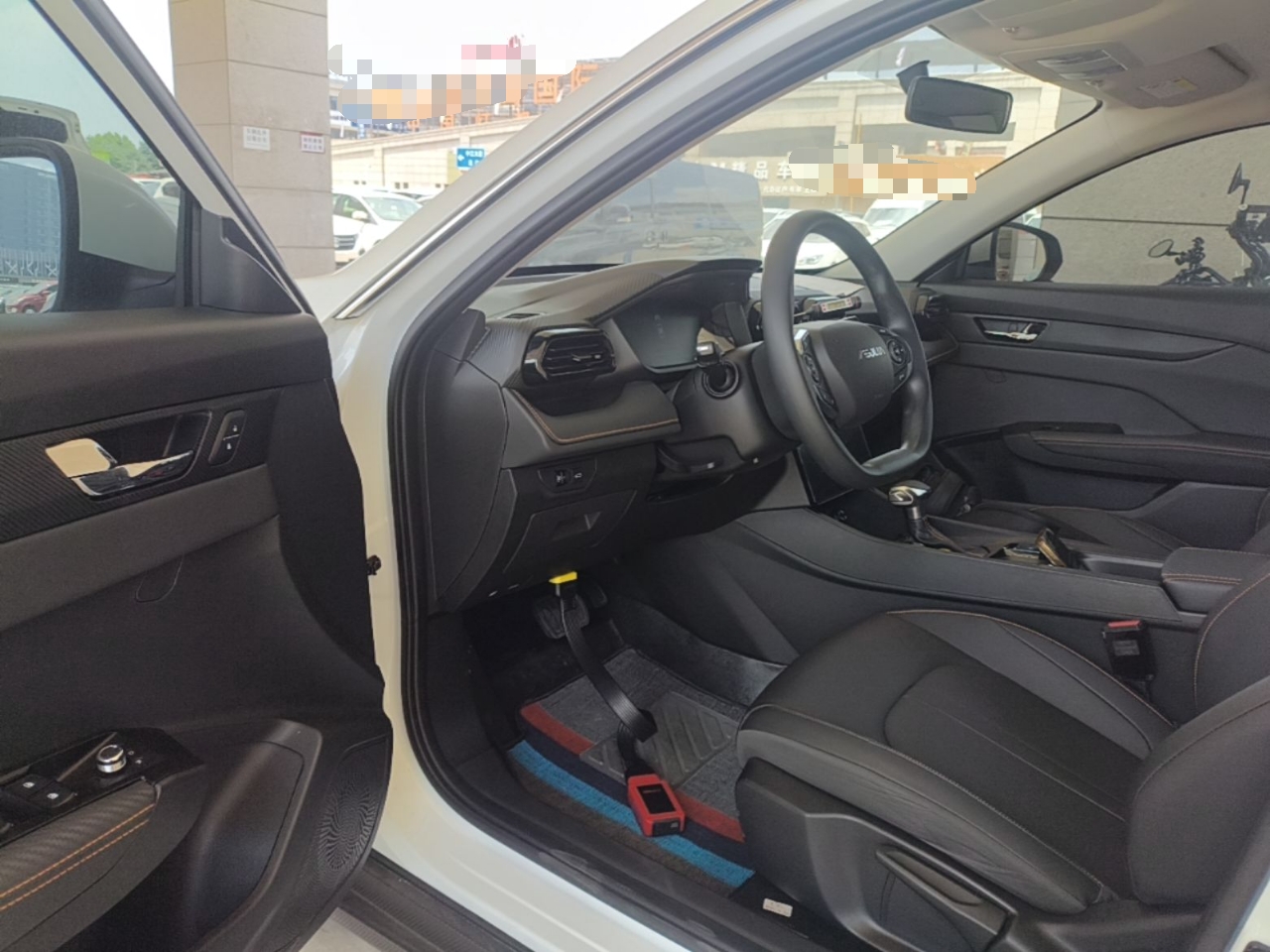 Dongfeng Aeolus Yixuan 2025 1.5L Automatic Luxury Version - Luxury — снимка 18
