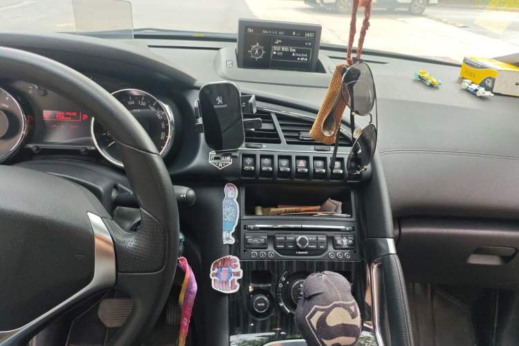 Used Peugeot 3008 2013 1.6THP Automatic Prestige Edition Audio And AC Panel