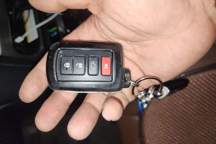 Used Toyota Land Cruiser  Vehicle Key