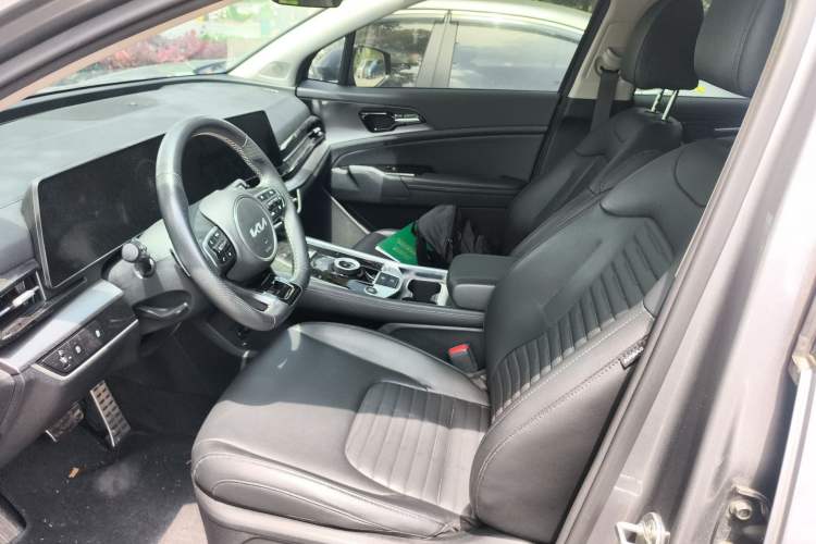 Used Kia Sportage (Chinese Domestic Model) 2023 2.0T Two-Wheel-Drive Prestige Edition
