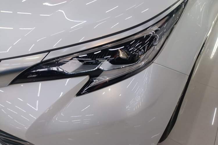 Used Toyota SIENNA 2021 2.5L Hybrid Premium Edition