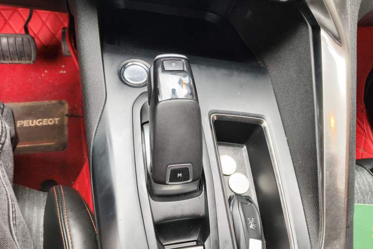 Used Peugeot 5008 2019 350THP 5-seat Elite Edition Gear Lever