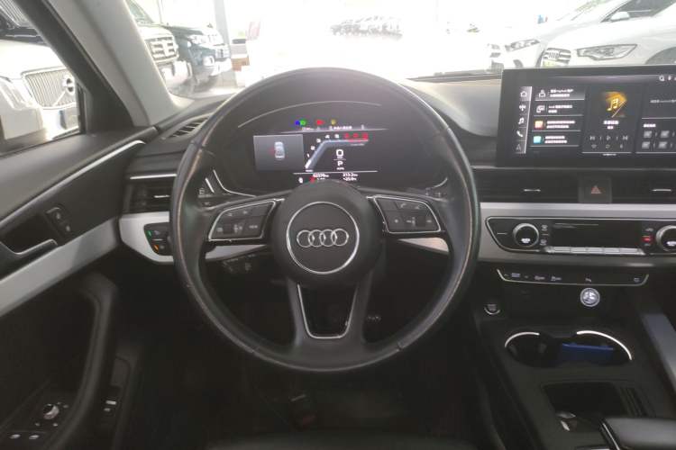 Used Audi A4L 2022 40 TFSI Fashion Dynamic Model Steering Wheel