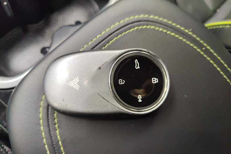 Used NETA GT 2023 560 Interior 1