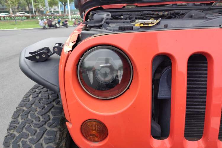 Used Jeep Wrangler 2013 3.6L Sahara Four-Door Edition
