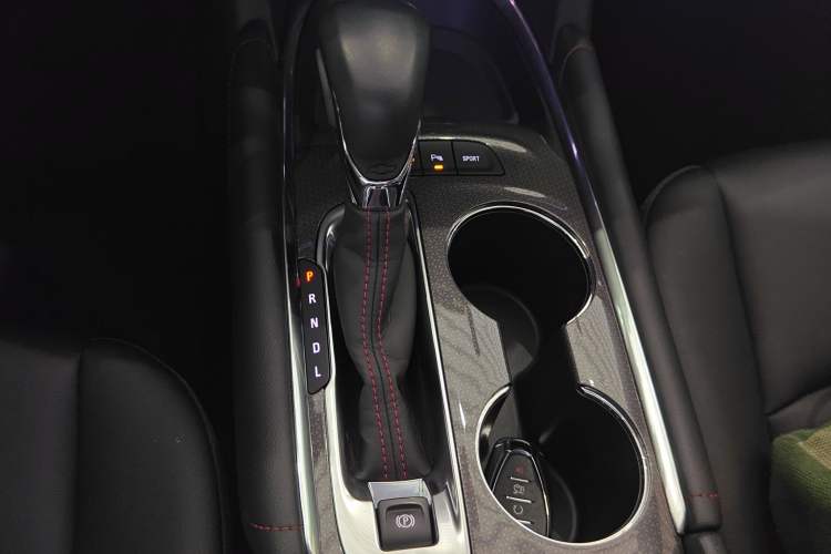 Used Chevrolet Malibu XL 2022 Redline 550T Automatic RuiLian Edition Gear Lever