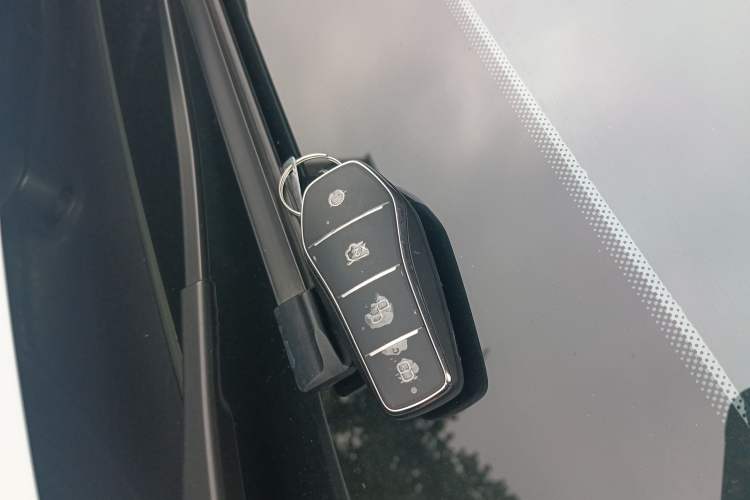 Used BYD Song L DM-i 2025 Intelligent Driving Version 160 km Beyond-Range Type
