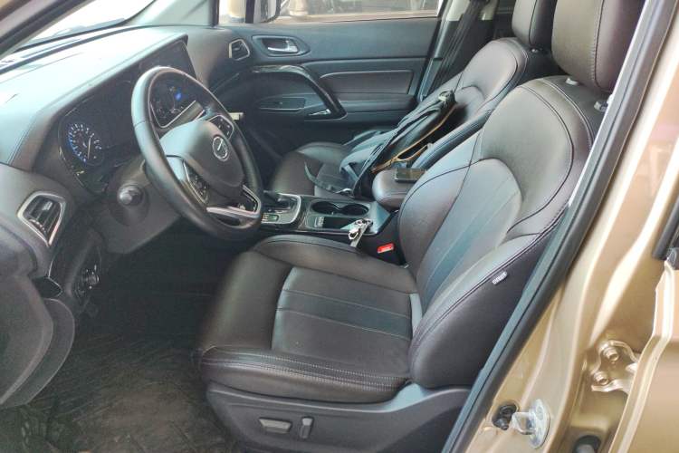 Used GAC Trumpchi GS4 2018 235T Automatic Two-Wheel Drive Luxury Smart Connectivity Millionth Anniversary Edition
