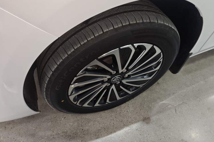 Used Buick GL8 New Energy 2025 Lu Shang Smart Enjoyment Edition 7-Seater Exterior 4