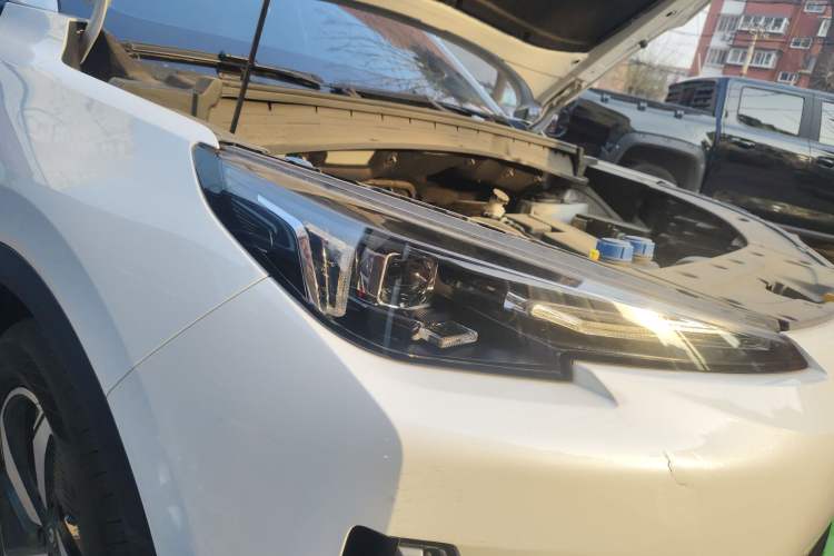 Used CHANGAN NEVO Q05 2024 All-New Flavorful Edition 125 Flagship Model Powered by CATL Right Front Headlight