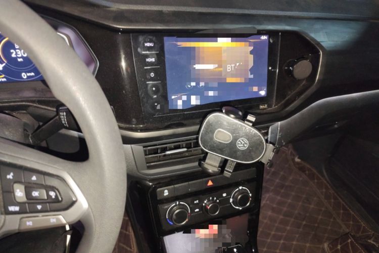 Used Volkswagen Tacqua 2020 1.5L Automatic Yue
