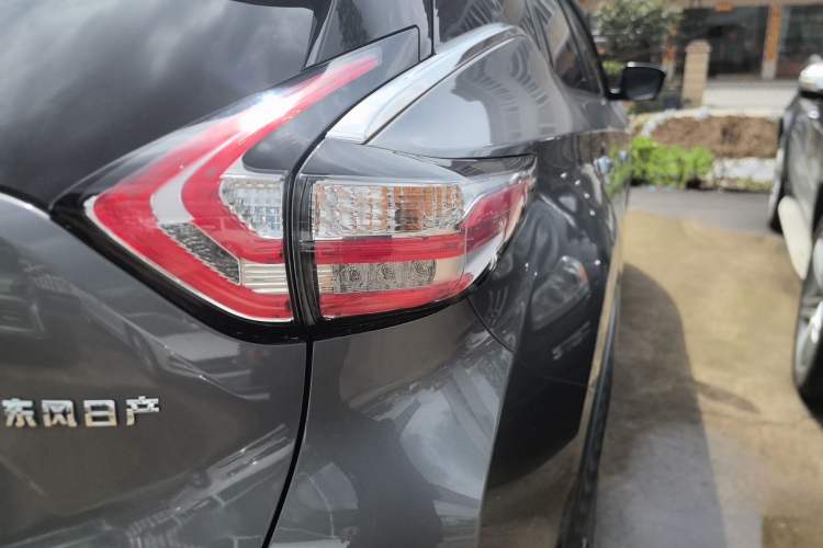 Used Nissan Murano 2015 2.5L XL NAVI Plus Two-Wheel Drive Smart Edition Right Rear Taillight