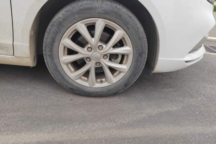 Used Roewe i5 2020 1.5L Automatic 4G Connected Linghao Edition