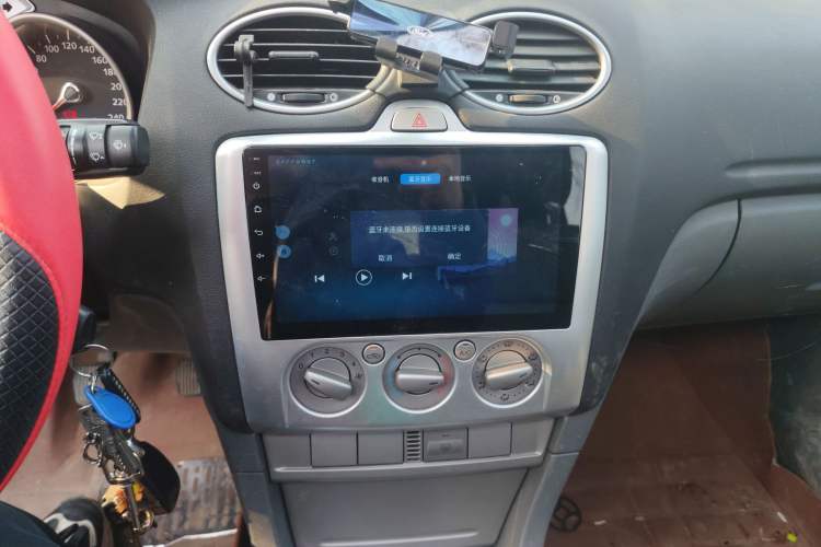 Used Ford Focus 2011 Sedan 1.8L Manual Comfort Model
