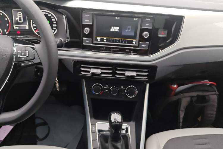 Used Volkswagen Polo 2019 Plus 1.5L Automatic Colorful Technology Edition Audio And AC Panel